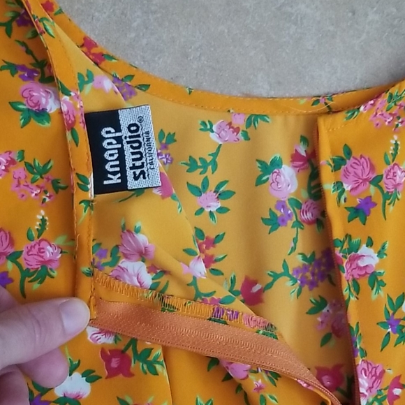 SOLD!!VTG Knapp Studio California Floral Dress - Picture 7 of 8
